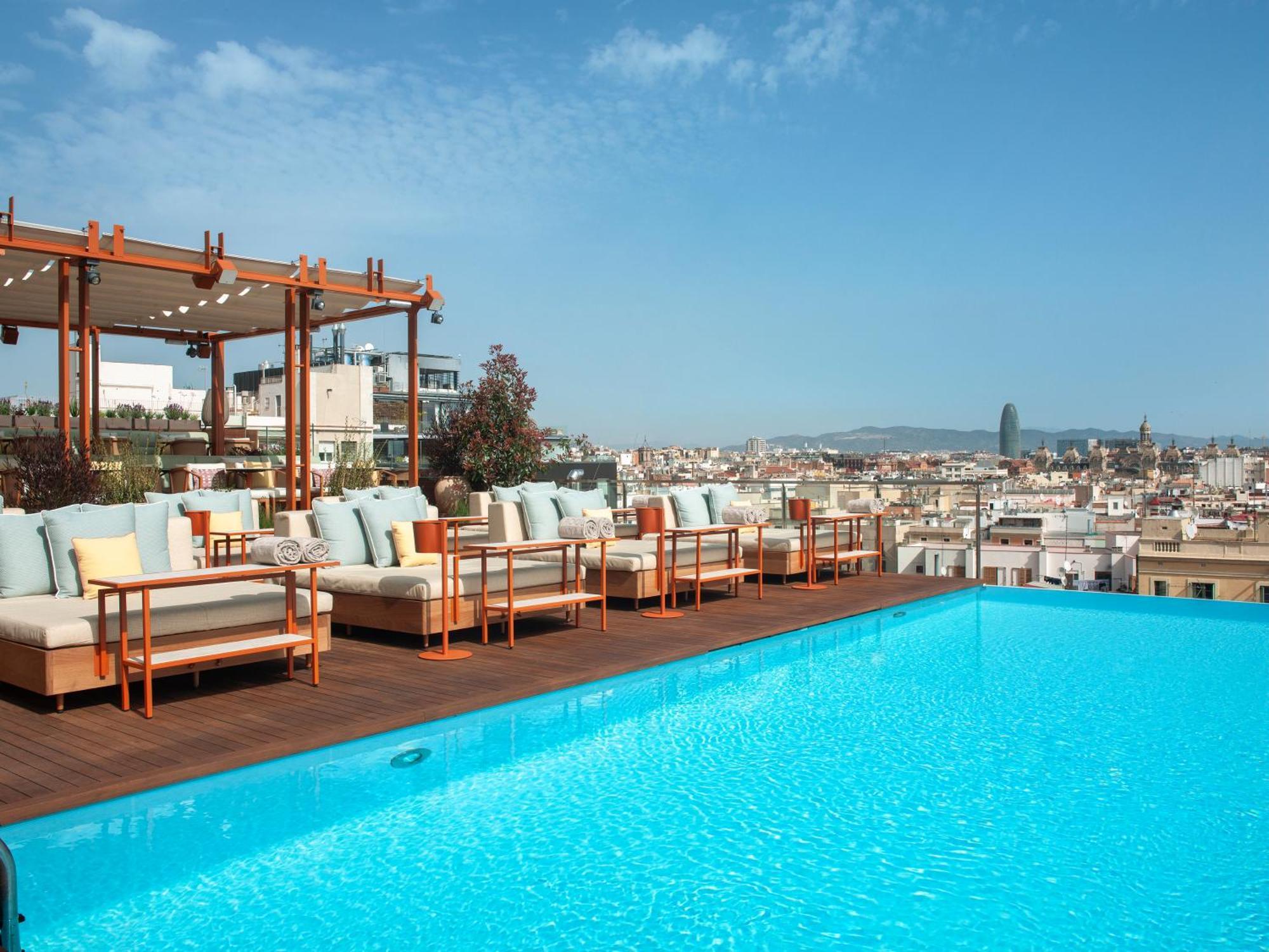 Grand Hotel Central, Small Luxury Hotels Барселона Екстериор снимка Skyline Barcelona