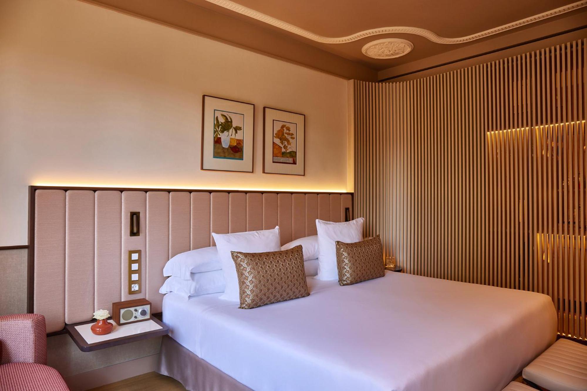 Grand Hotel Central, Small Luxury Hotels Барселона Екстериор снимка A room at the hotel